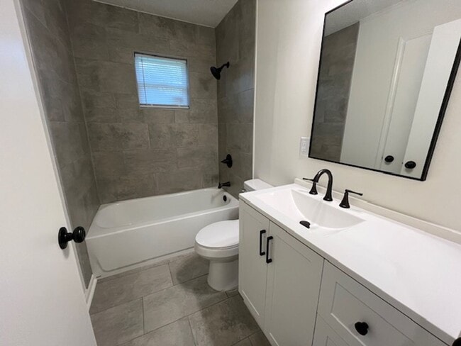 Photo - Renovated 3 Bedroom 1 Bath Home for Rent!!