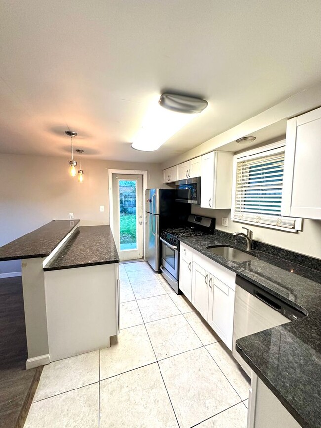 Photo - 481 Filmore Rd