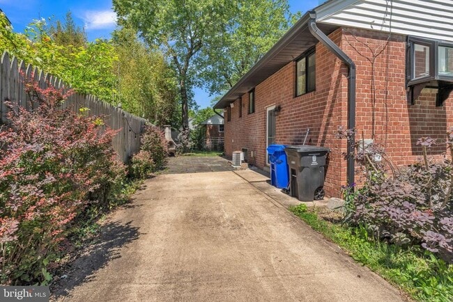 Photo - 1316 S Buchanan St