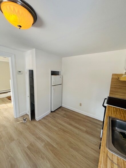 Photo - 154 Hegemans Ln