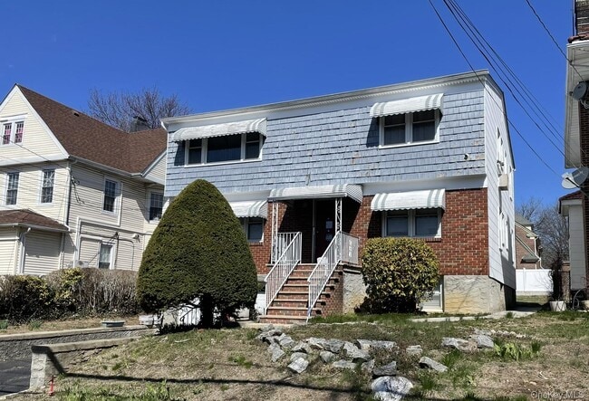 Building Photo - 159 Elm Ave Unit 1 Rental