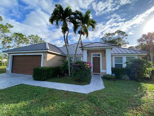 Building Photo - 6302 Royal Palm Beach Blvd Rental