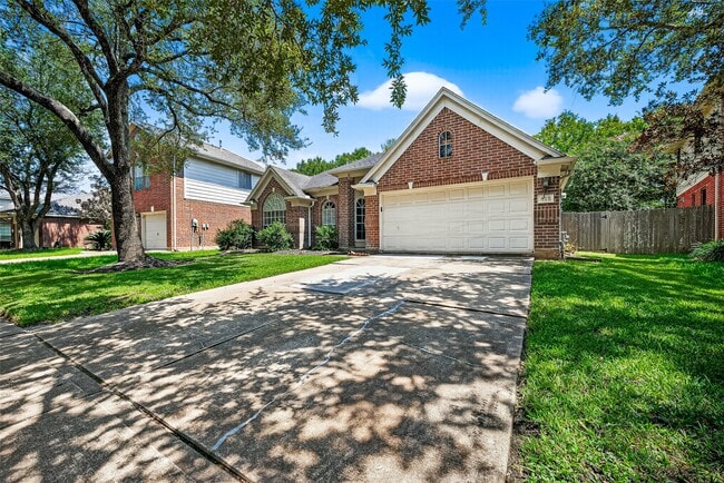 Photo - 815 Fairpark Ln
