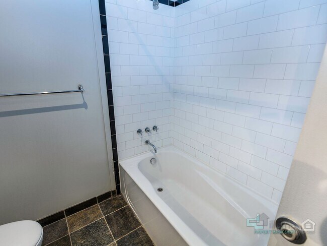 Photo - Beautiful Studio Condo in Portland!