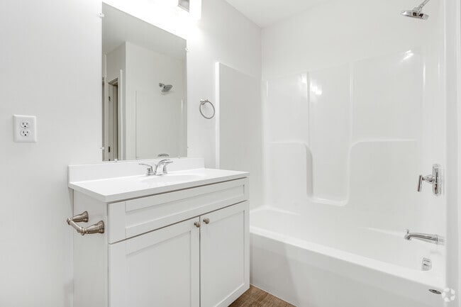 1BD, 1BA - Bathroom