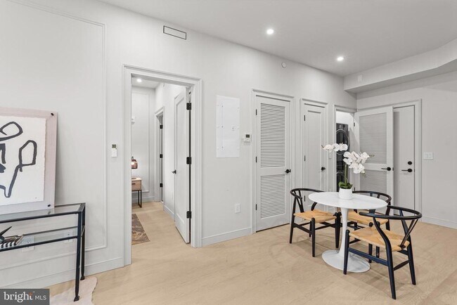 Photo - 2121 Ward Pl NW Unit 401