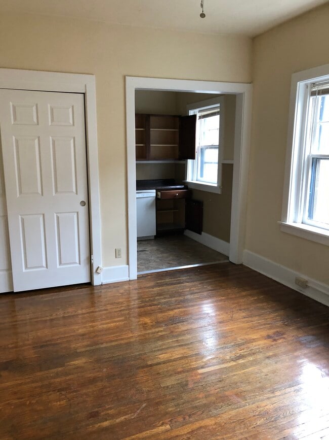 Photo - Oliver Court