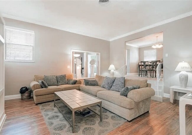 Photo - 2173 W Vina Del Mar Blvd