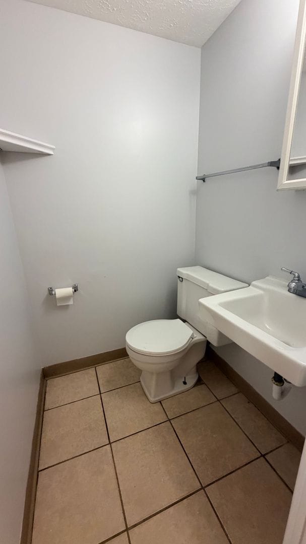 Photo - 13856 Oakbrook Dr