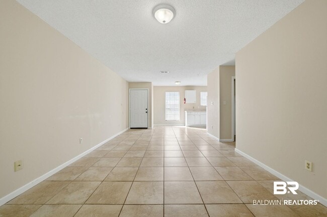 Photo - 6392 Schoel Ln