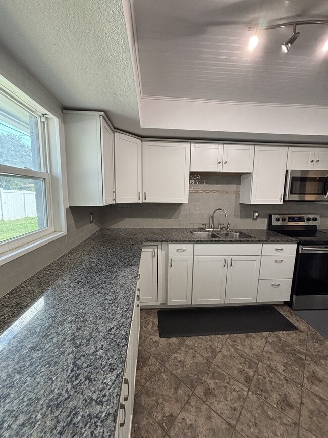 4 Bed/2 Bath