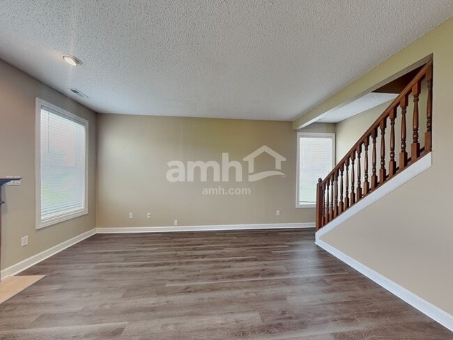 Photo - 5896 Monticello Square Ln