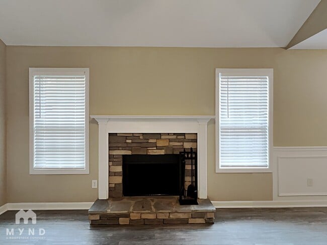 Photo - 205 Ivy Ct