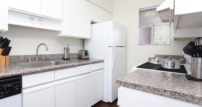 Photo - Briarwood Apartments