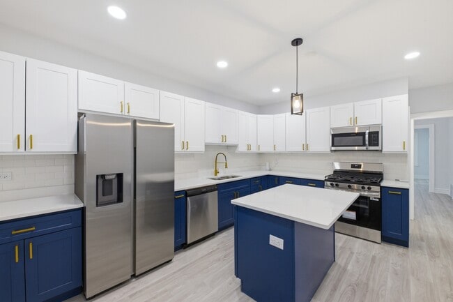 Photo - 142 W 103rd Pl