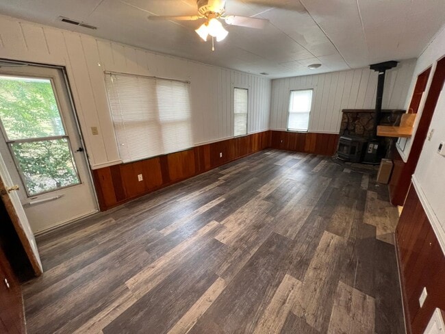 Photo - 2 Bedroom 1 Bath House with Fenced Yard, Storage Shed, Off Street Parking