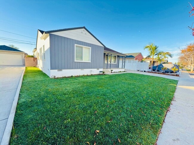 Photo - Beautiful Lakewood Home