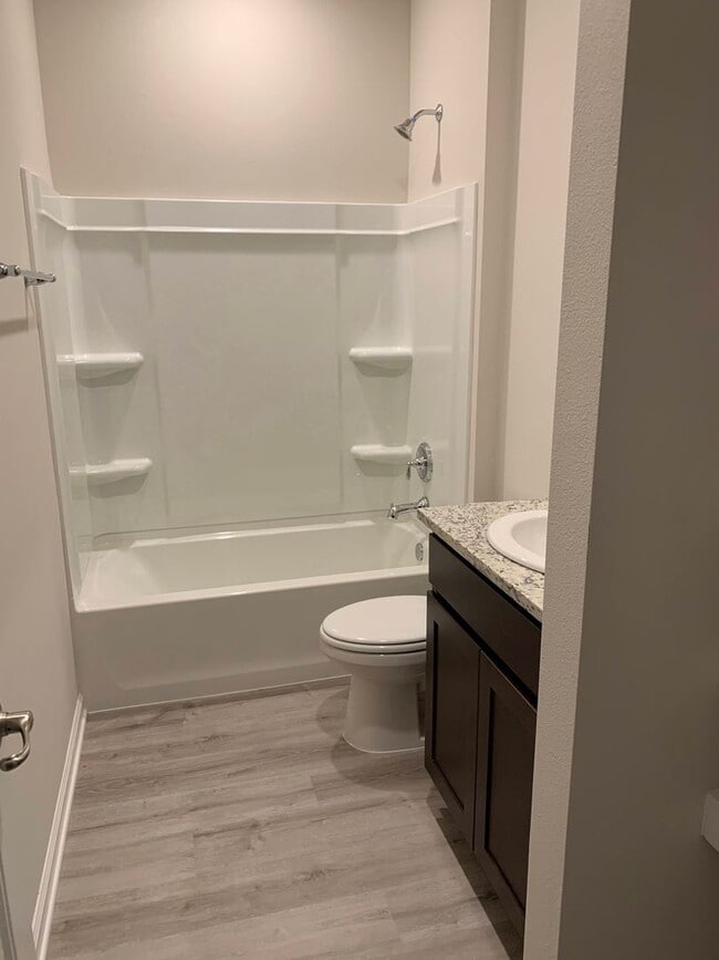 Photo - 4BR in Gonzales!