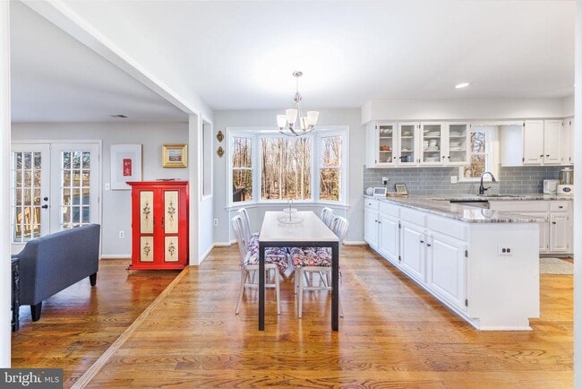 Photo - 980 Old Holly Dr