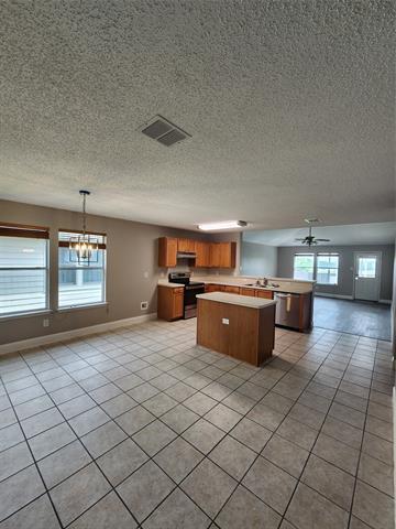 Photo - 907 Live Oak Dr