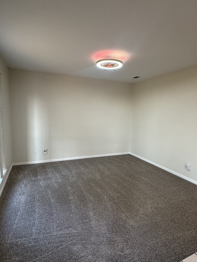 1515 Mountain Laurel Dr