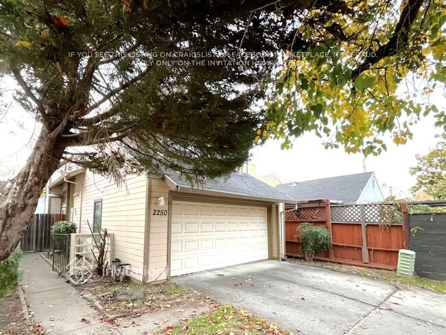 Photo - 2250 Sandcastle Way