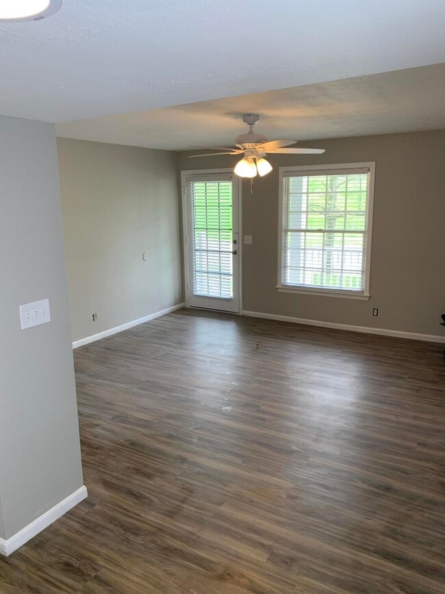 Photo - 2709 Grinstead Dr Unit 1