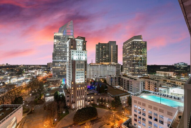 Gorgeous 1B/1B in Heart of Buckhead! - Gorgeous 1B/1B in Heart of Buckhead! House