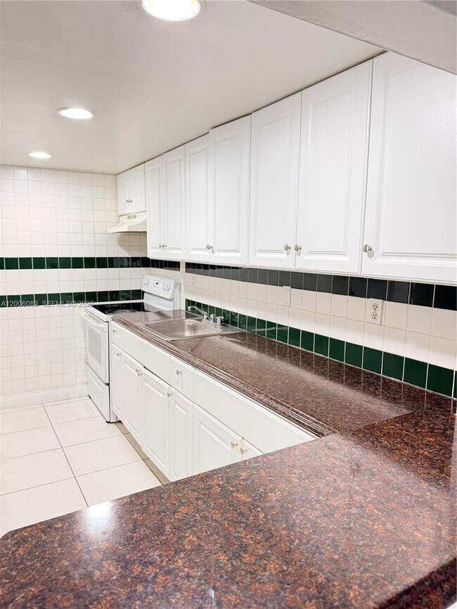 Photo - 10090 NW 80th Ct Unit 1203