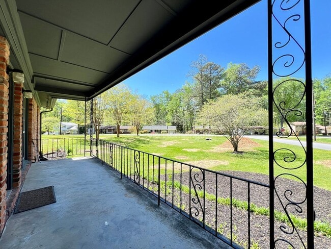 2170 Beech Valley Dr