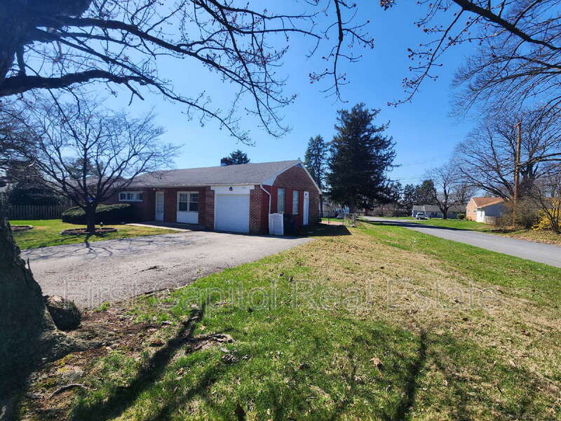 Photo - 700 S Harlan St