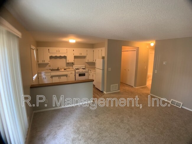 Photo - 3405 Emerson Ave S