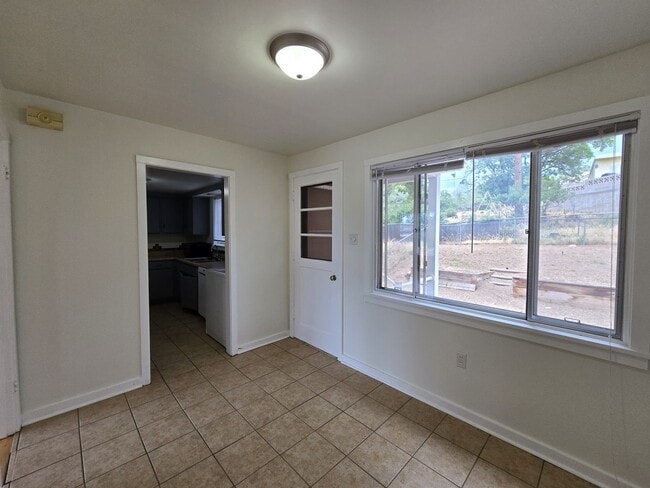 Photo - 2205 45th St