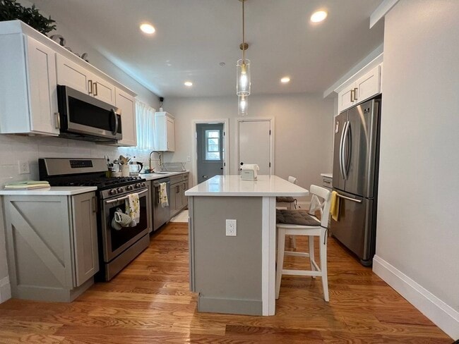 Photo - 849 Cummins Hwy Unit 1