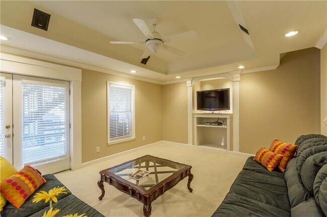 Photo - 2242 Lenox Walk NE