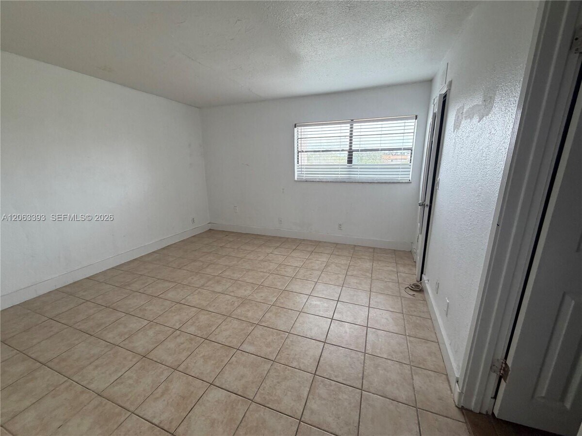 Photo - 3760 NW 115th Way