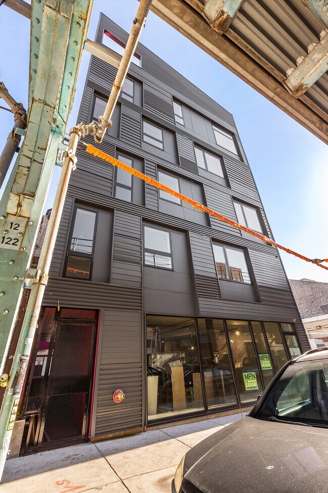 Photo - 1229 N Front St Unit 3B