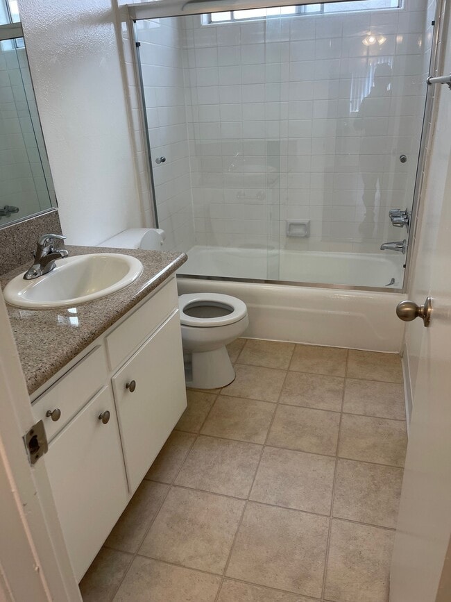 1 dormitorio 1 baño - 1415-1419 Brockton Ave