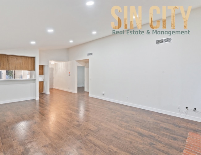 Photo - 2366 Aqua Vista Ave