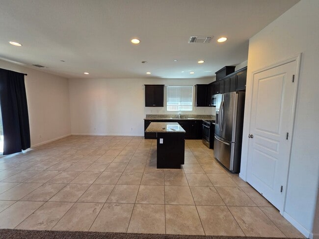 Photo - 4337 W Robin Ave