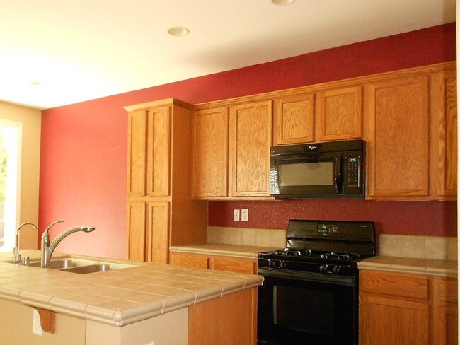 Photo - 4 bedroom 2 bath home located in Yuba City