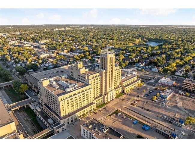 Photo - 2929 Chicago Ave Unidad 1003