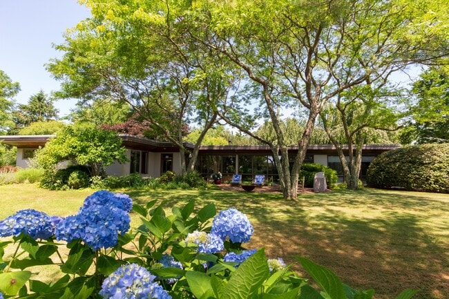 Photo - 465 Blank Ln