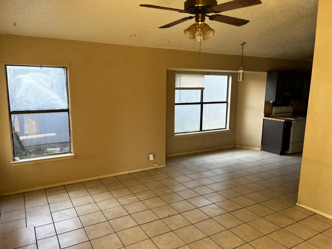 Photo - 4011 Colonial Sun Dr