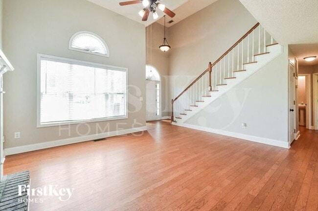 Photo - 161 Garrison Ct