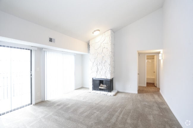 Photo - Canyon Creek Apartments