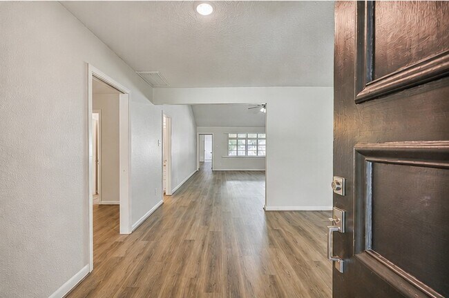 502 Misty Ln