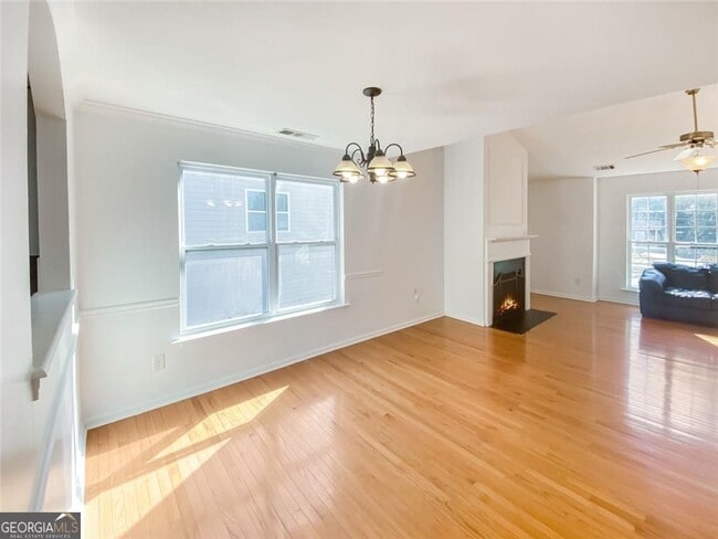 Photo - 1068 South Gordon Rd SW