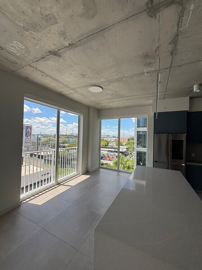 Photo - 113 NW 24th St