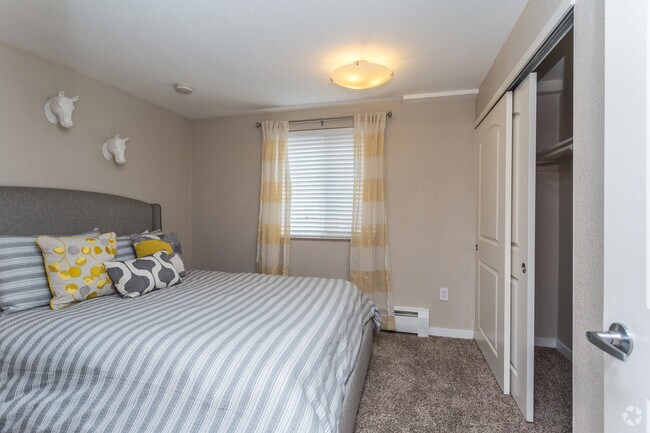 2BR, 1BA - B1